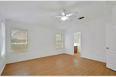 8605 Ganttcrest Drive, Austin, TX 78749 - Photo 15