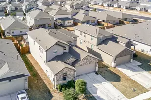 110 Rainmaker Cv, Bastrop, TX 78602 - Photo 5