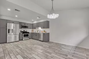 1003 Solano Dr, Austin, TX 78750 - Photo 11