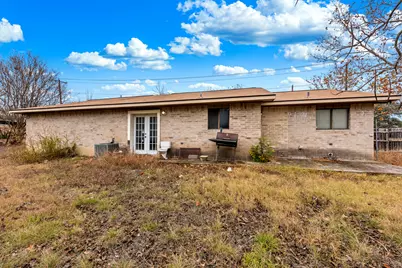 311 Leslie Drive, Kerrville, TX 78028 - Photo 21