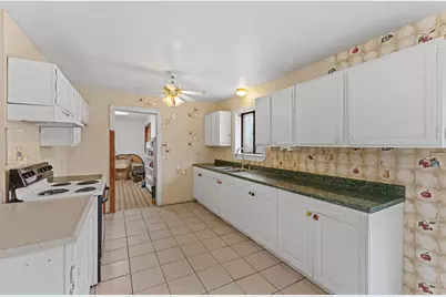 311 Leslie Drive, Kerrville, TX 78028 - Photo 11