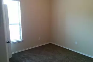 155 Creekside Villa Dr, Kyle, TX 78640 - Photo 7