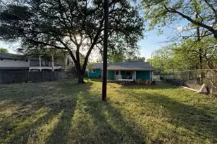 5609 Gloucester Ln, Austin, TX 78723 - Photo 7