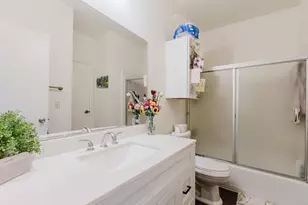 1910 Robbins Pl, Austin, TX 78705 - Photo 11