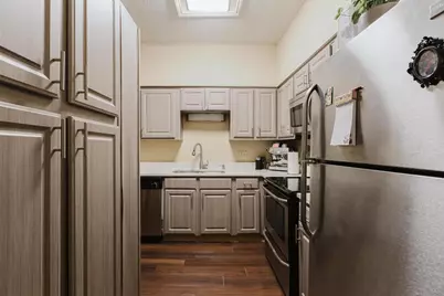 1910 Robbins Place #207, Austin, TX 78705 - Photo 7