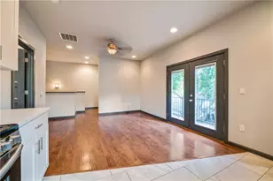 3704 Harmon Ave, Austin, TX 78705 - Photo 17