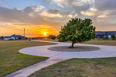 209 Stonehouse Drive, Liberty Hill, TX 78642 - Photo 37