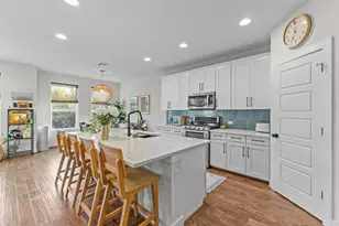 317 Bridgeford Dr, Austin, TX 78745 - Photo 15