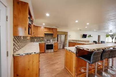 113 Thiele Drive, Yoakum, TX 77995 - Photo 5