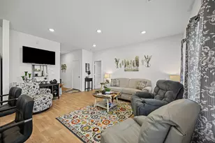 421 Lancebill Dr, Lockhart, TX 78644 - Photo 5