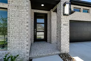 612 Jefferson Dr, Kyle, TX 78640 - Photo 3
