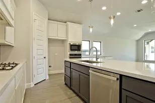 612 Jefferson Dr, Kyle, TX 78640 - Photo 11
