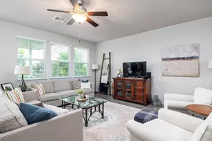 206 Orchard Park Dr, Liberty Hill, TX 78642 - Photo 9
