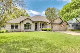 207 Flamingo Cir, Highland Haven, TX 78654 - Photo 1