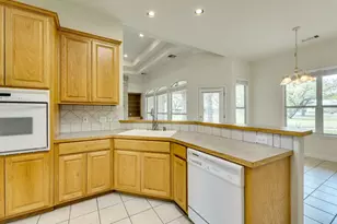 207 Flamingo Cir, Highland Haven, TX 78654 - Photo 7