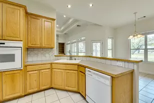 207 Flamingo Cir, Highland Haven, TX 78654 - Photo 7