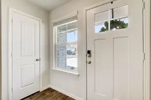 140 Texas Palmetto Cir, Kyle, TX 78640 - Photo 3