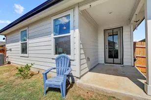 140 Texas Palmetto Cir, Kyle, TX 78640 - Photo 33