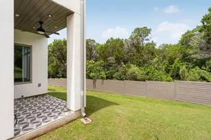 2520 Sutherland St, Austin, TX 78746 - Photo 25