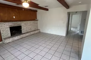 1002 Hillyer St, San Marcos, TX 78666 - Photo 5