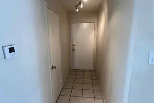 1002 Hillyer St, San Marcos, TX 78666 - Photo 9