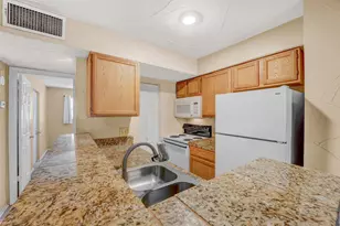 3018 S 1st St, Austin, TX 78704 - Photo 11