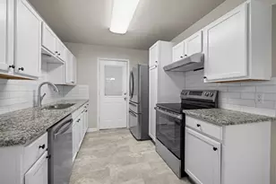 837 Eagles Way, Leander, TX 78641 - Photo 11