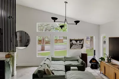 1605 Maple Avenue, Austin, TX 78702 - Photo 5