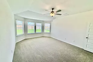 203 Coopers Hawk Crst, Cedar Creek, TX 78612 - Photo 3