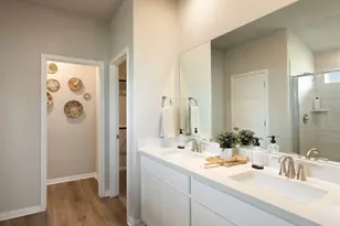 203 Coopers Hawk Crst, Cedar Creek, TX 78612 - Photo 13