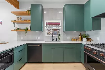 1209 Canterbury Street, Austin, TX 78702 - Photo 9