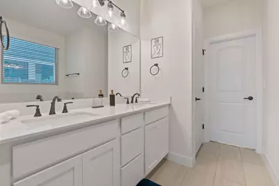 6113 Dumfries Lane, Austin, TX 78744 - Photo 7