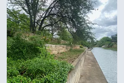 522 Circle Drive, Sunrise Beach, TX 78643 - Photo 19