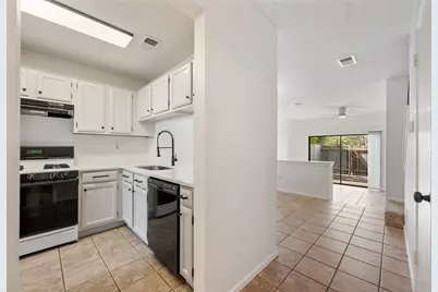 1411 N Gracy Farms Lane N #100, Austin, TX 78758 - Photo 11