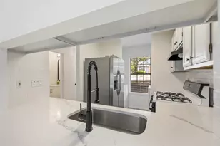 1411 N Gracy Farms Ln N, Austin, TX 78758 - Photo 9