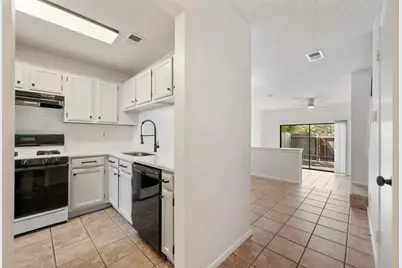 1411 N Gracy Farms Lane N #100, Austin, TX 78758 - Photo 11