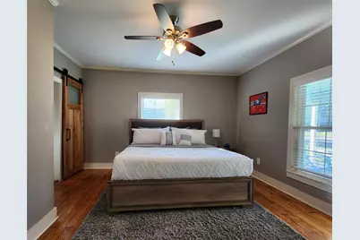 506 S Church Street, Lockhart, TX 78644 - Photo 13