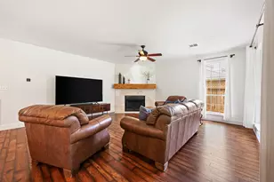 30008 Oakland Hills Dr, Georgetown, TX 78628 - Photo 11