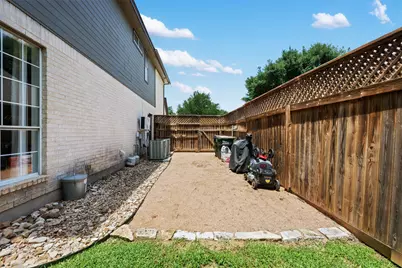 30008 Oakland Hills Drive, Georgetown, TX 78628 - Photo 39