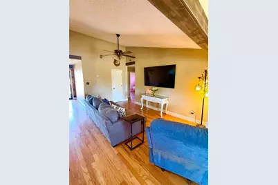 211 Rabbit Hollow Lane, Georgetown, TX 78626 - Photo 5