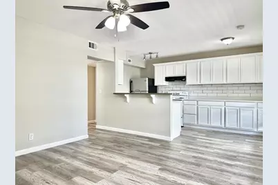 7304 Twin Crest Drive #105, Austin, TX 78752 - Photo 3