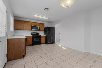 309 Musgrav, Kyle, TX 78640 - Photo 11