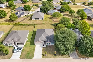 110 Loon Dr, Bastrop, TX 78602 - Photo 3