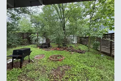 1702 Perez Street, Austin, TX 78721 - Photo 7