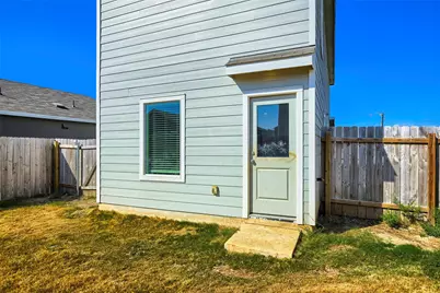 591 Commander Abbott Drive, Jarrell, TX 76537 - Photo 25