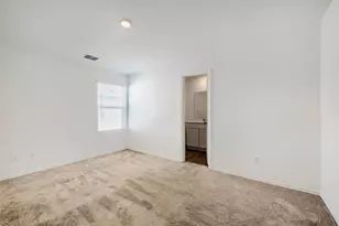 591 Commander Abbott Dr, Jarrell, TX 76537 - Photo 11