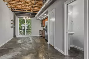 1305 E 6th St, Austin, TX 78702 - Photo 7