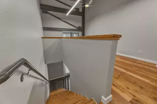 1305 E 6th St, Austin, TX 78702 - Photo 15
