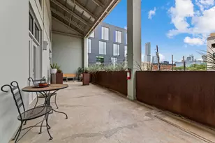 1305 E 6th St, Austin, TX 78702 - Photo 25