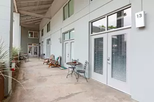 1305 E 6th St, Austin, TX 78702 - Photo 27